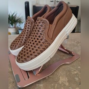 New Michael Michael Kors Leather Evy Slip On Shoes Women’s Size 5.5 in brown.